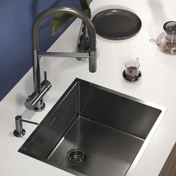 Мойка кухонная Omoikiri Taki 49-U/IF-GM (4973524) 1,2 мм, вороненая сталь, Цвет производителя: вороненая сталь - фото 2
