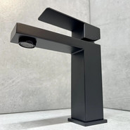 Душевой комплект Haiba: Душевая стойка HB23803-7 + смеситель для раковины HB10803-7, цвет чёрный - фото 2