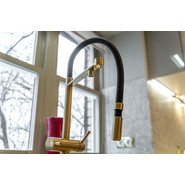 Смеситель для кухни Omoikiri Kanto-PVD-LG 4994014, светлое золото/черный - фото 5