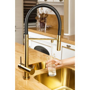 Смеситель для кухни Omoikiri Kanto-PVD-LG 4994014, светлое золото/черный - фото 6