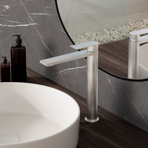 Смеситель для раковины высокий Vincea Vogue (SS) VBF-2VS2BN, сатин - фото 2