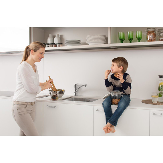 Смеситель для кухни Grohe Eurosmart 33281002 - фото, картинка 9 Смеситель для кухни Grohe Eurosmart 33281002 - фото 9