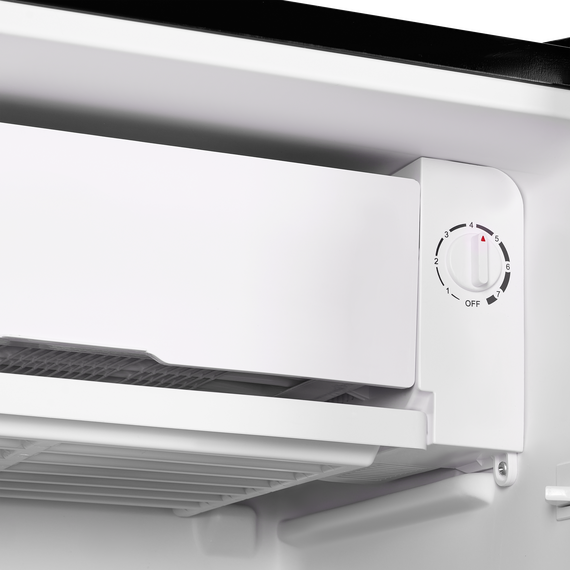 Однокамерный холодильник Maunfeld MFF83RB - фото 9