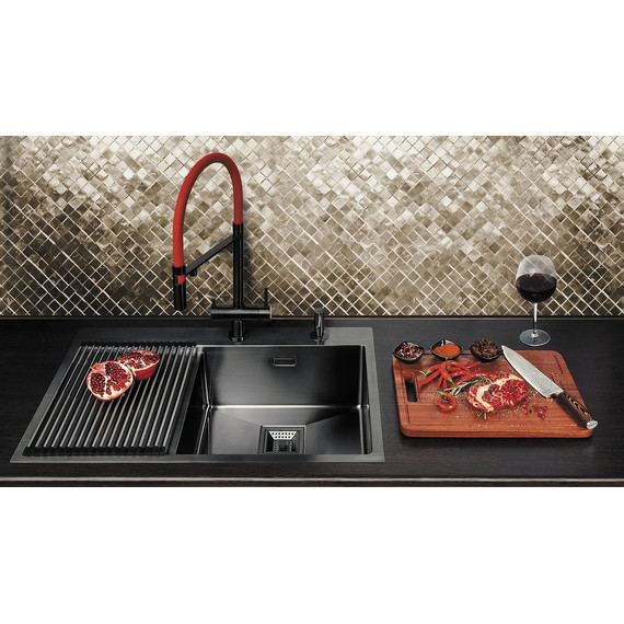 Смеситель для кухни Omoikiri Kanto-PVD-GM 4994013, вороненая сталь/красный - фото 11