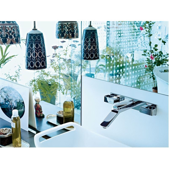 Смеситель для раковины настенный Axor Urquiola 11042000 - фото, картинка 2 Смеситель для раковины настенный Axor Urquiola 11042000 - фото 2