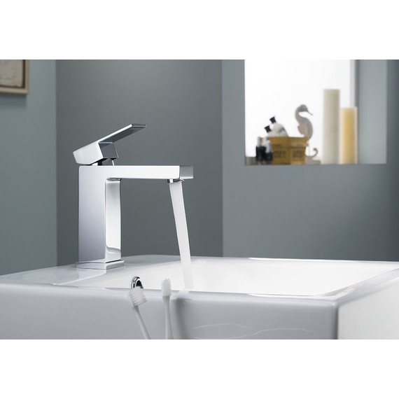 Смеситель для раковины Timo Selene 2061/00F - фото, картинка 2 Смеситель для раковины Timo Selene 2061/00F - фото 2