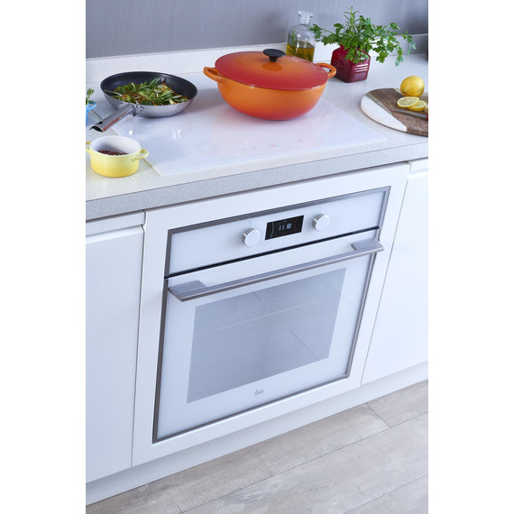 Электрический духовой шкаф Teka Maestro HLB 850 Stainless steel 41560295 (белое стекло) - фото 3