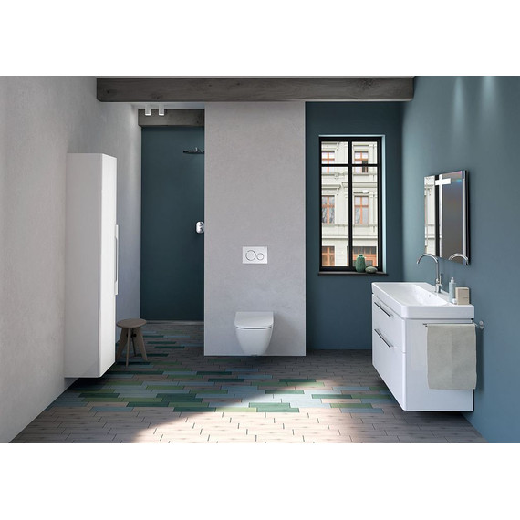 Унитаз подвесной безободковый Geberit Smyle Square 500.683.01.1 с крышкой микролифт - фото, картинка 3 Унитаз подвесной безободковый Geberit Smyle Square 500.683.01.1 с крышкой микролифт - фото 3