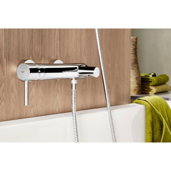 Смеситель для ванны Grohe Essence 33628001 - фото, картинка 2 Смеситель для ванны Grohe Essence 33628001 - фото 2