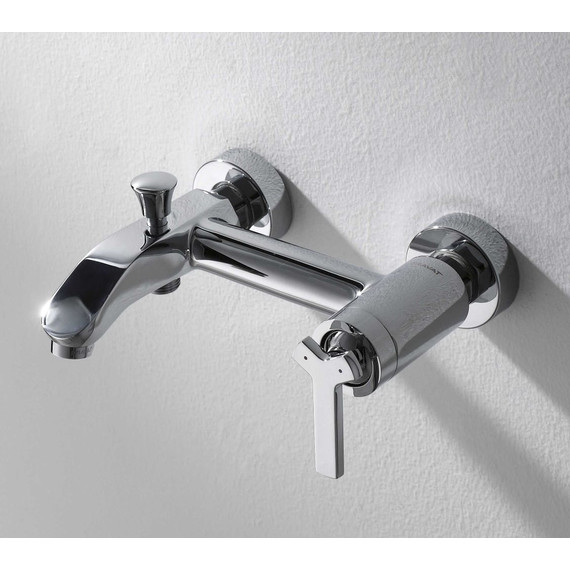 Смеситель для ванны BRAVAT WATERFALL F673107C-01 - фото, картинка 2 Смеситель для ванны BRAVAT WATERFALL F673107C-01 - фото 2