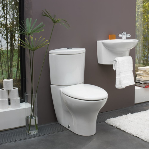 Унитаз-компакт Jacob Delafon Presquile 19077-00 с крышкой микролифт - фото, картинка 4 Унитаз-компакт Jacob Delafon Presquile 19077-00 с крышкой микролифт - фото 4