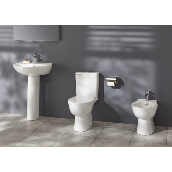 Унитаз-компакт Jacob Delafon Patio Rimless UJV102-00 - фото, картинка 3 Унитаз-компакт Jacob Delafon Patio Rimless UJV102-00 - фото 3