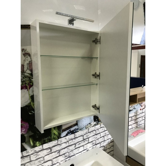 Зеркало-шкаф Jacob Delafon Odeon Up 52 см EB879-J5 - фото, картинка 3 Зеркало-шкаф Jacob Delafon Odeon Up 52 см EB879-J5 - фото 3