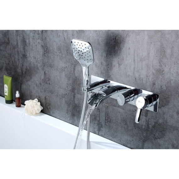 Смеситель для ванны Lemark Atlantiss LM3224C - фото, картинка 2 Смеситель для ванны Lemark Atlantiss LM3224C - фото 2