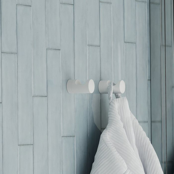 Крючок Iddis Noa NOAWT10i41, цвет белый матовый - фото 2