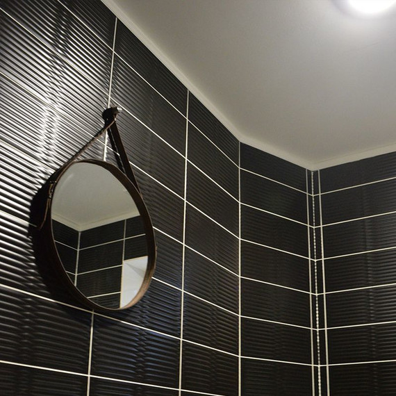 Зеркало Azario Капитан 61 см LED-00002332, коричневая кожа - фото, картинка 2 Зеркало Azario Капитан 61 см LED-00002332, коричневая кожа - фото 2