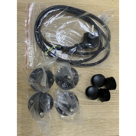 Полотенцесушитель электрический Тругор Аспект Пэк сп 1 ВГП 500х800 мм, чёрный (возможность скрытого подключения) 00-00036008 - фото, картинка 6 Полотенцесушитель электрический Тругор Аспект Пэк сп 1 ВГП 500х800 мм, чёрный (возможность скрытого подключения) 00-00036008 - фото 6