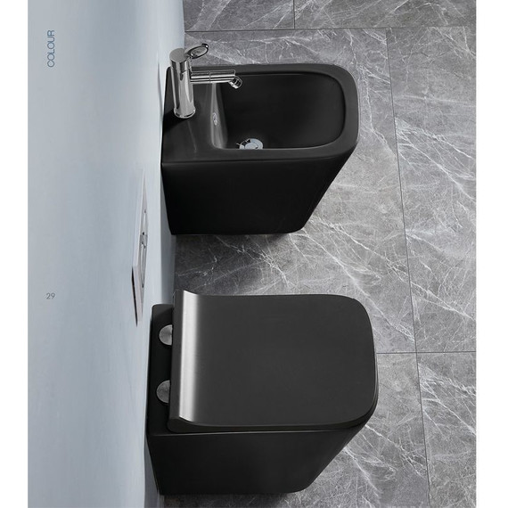 Унитаз подвесной безободковый Azario Teramo AZ-052-MB с крышкой микролифт, черный, Цвет производителя: чёрный - фото, картинка 3 Унитаз подвесной безободковый Azario Teramo AZ-052-MB с крышкой микролифт, черный, Цвет производителя: чёрный - фото 3